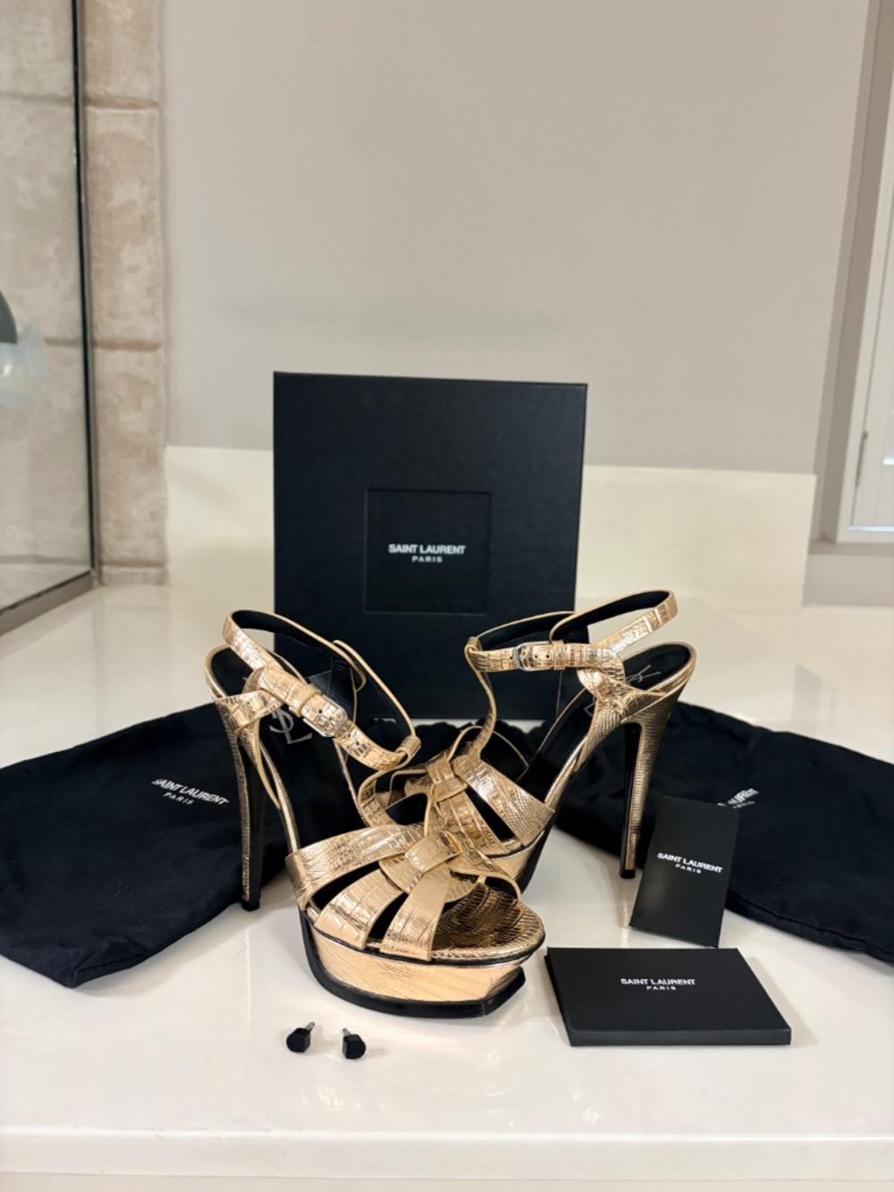 Saint Laurent gold platform heels - Picture 2 of 4